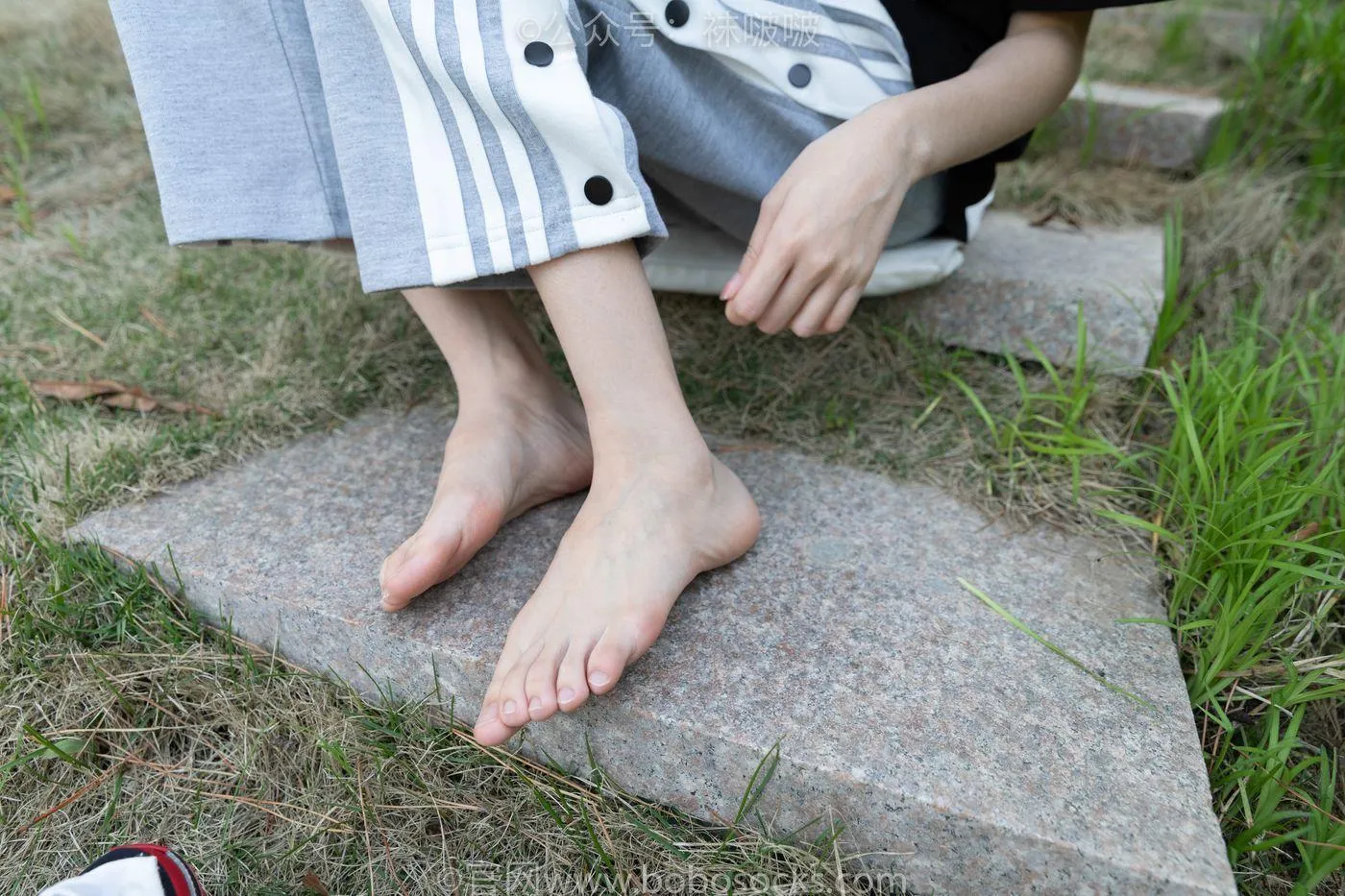 [BoBoSocks袜啵啵]NO.023 稚予-AJ、白色短棉袜、裸足 [119P]插图1